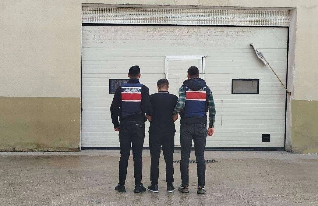 15 Yıl Hapis Cezası Bulunan Hükümlü Kıskıvrak Yakalandı