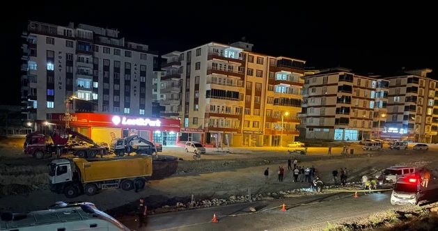 Sepetli Motosiklet ile Hafif Ticari Araç Çarpıştı