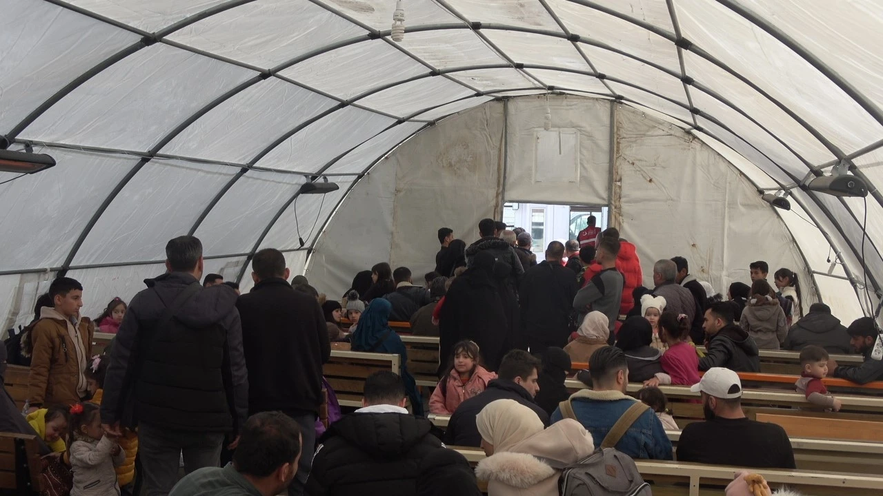 Bayram Öncesi Suriyelilerin Ülkelerine Dönüşü Yoğunlaştı