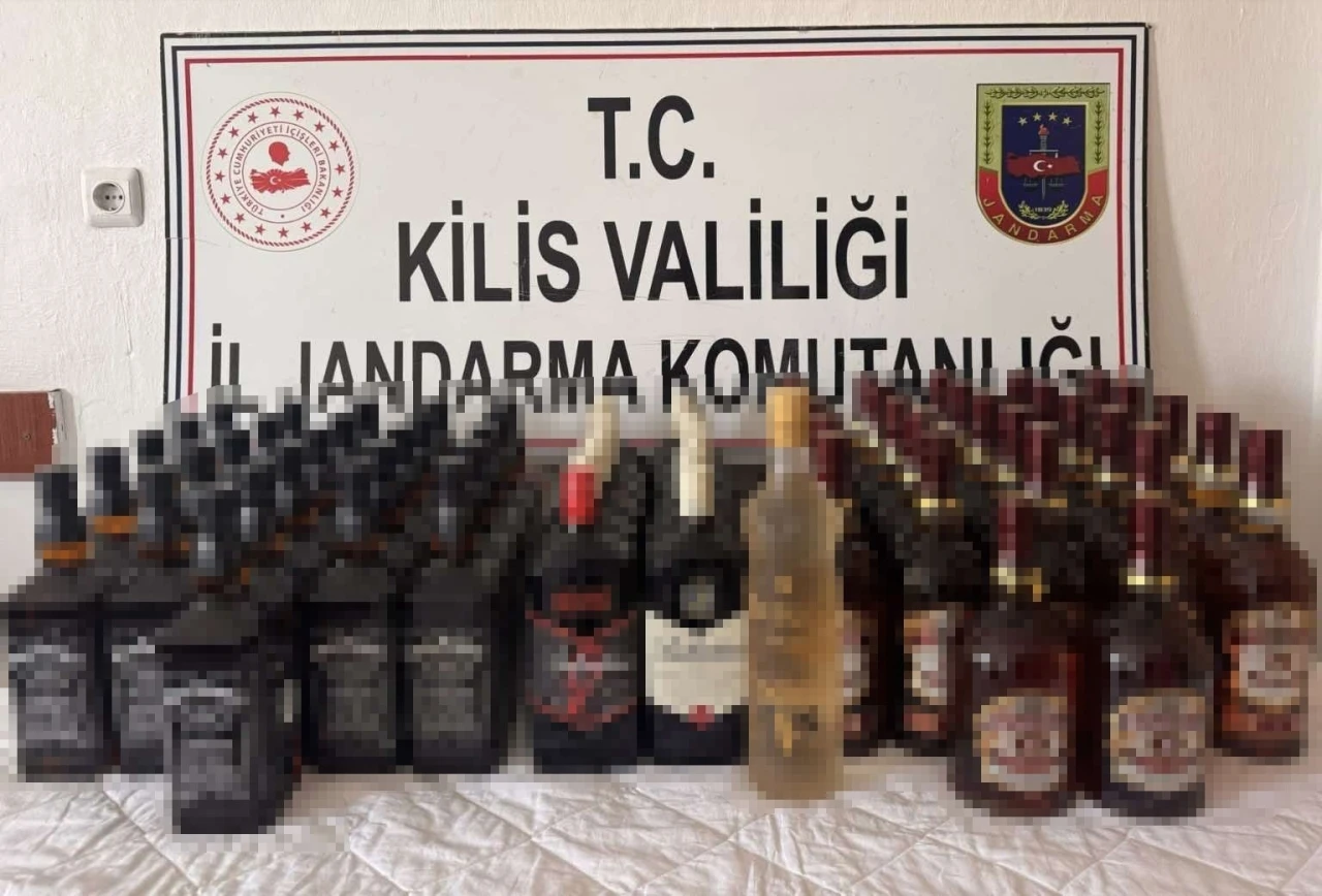 Yol Kontrolünde Kaçak Alkol Yakalandı: 68 Şişe Ele Geçirildi
