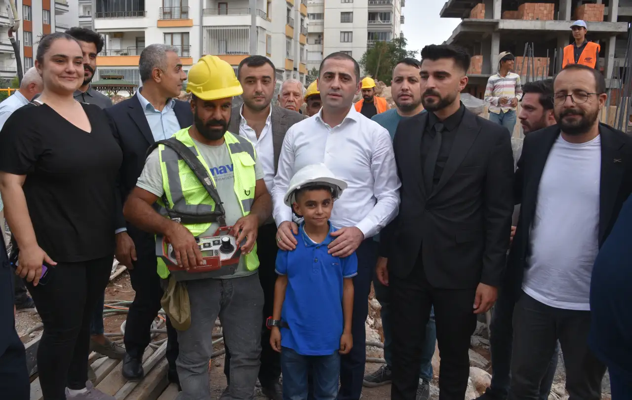 Siverek'te Yerinde Dönüşüm Projesi Kapsamında 2 Binanın Temeli Atıldı