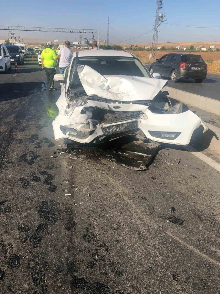 Beşiri Karayolunda Trafik Kazası: 6 Yaralı