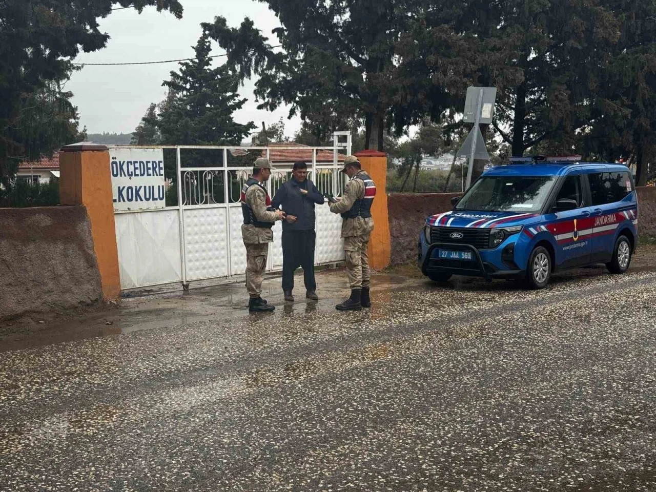 Jandarmadan Okul Çevrelerinde Huzur-Güven Uygulaması