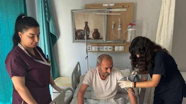 Bel ve Kasık Damarlarında Anevrizma Tespit Edilen Hasta