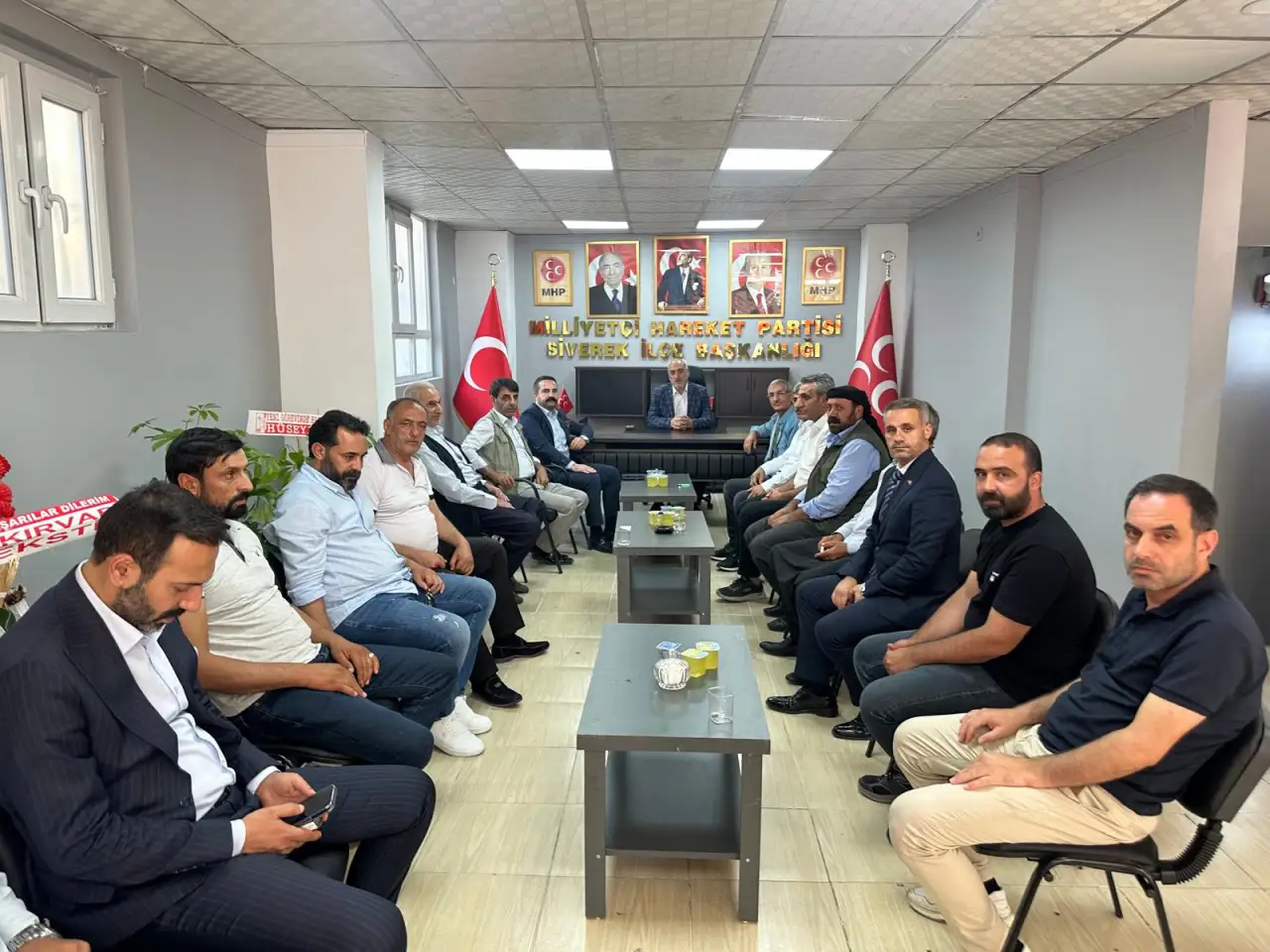 Hasan İzol’dan MHP İlçe Başkanı Mahmut Gülel’e Hayırlı Olsun Ziyareti