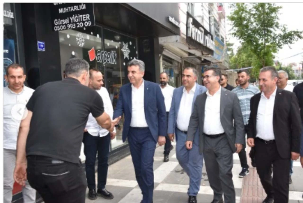 Başkan Bucak ve İl Başkanı Günbegi'den Esnafa Ortak Ziyaret