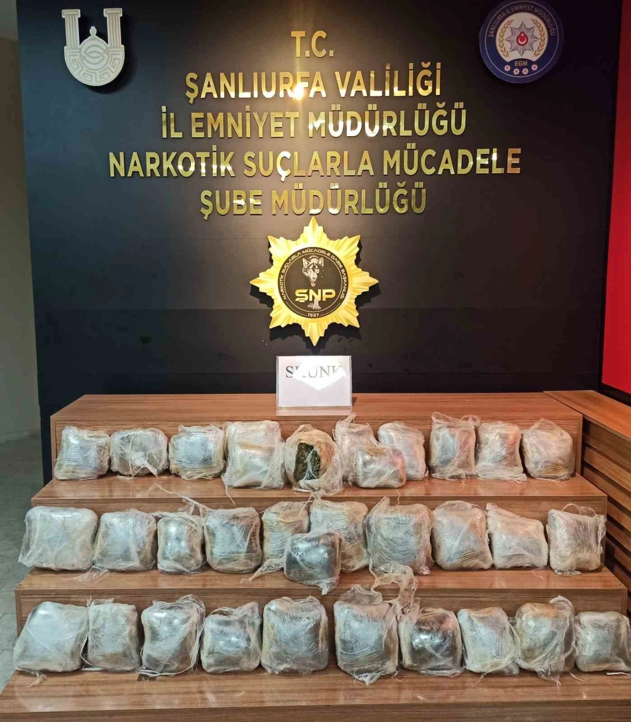 24 Kilogram Skunk Ele Geçirildi: 2 Şüpheli Gözaltında