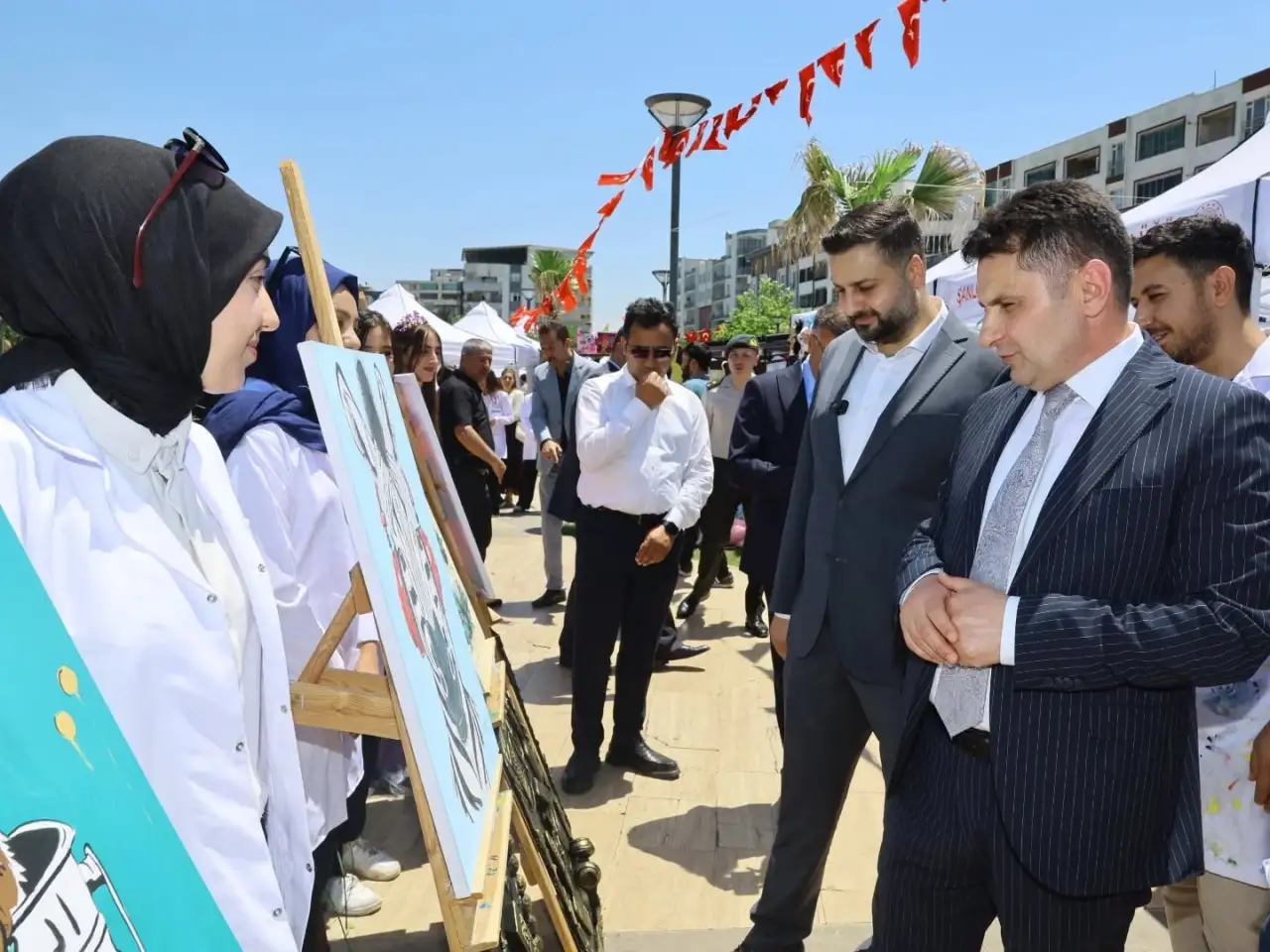 Siverek'in Geleceği Marifetli Ellerde Yükseliyor: Gençlik Fuarı Göz Kamaştırdı