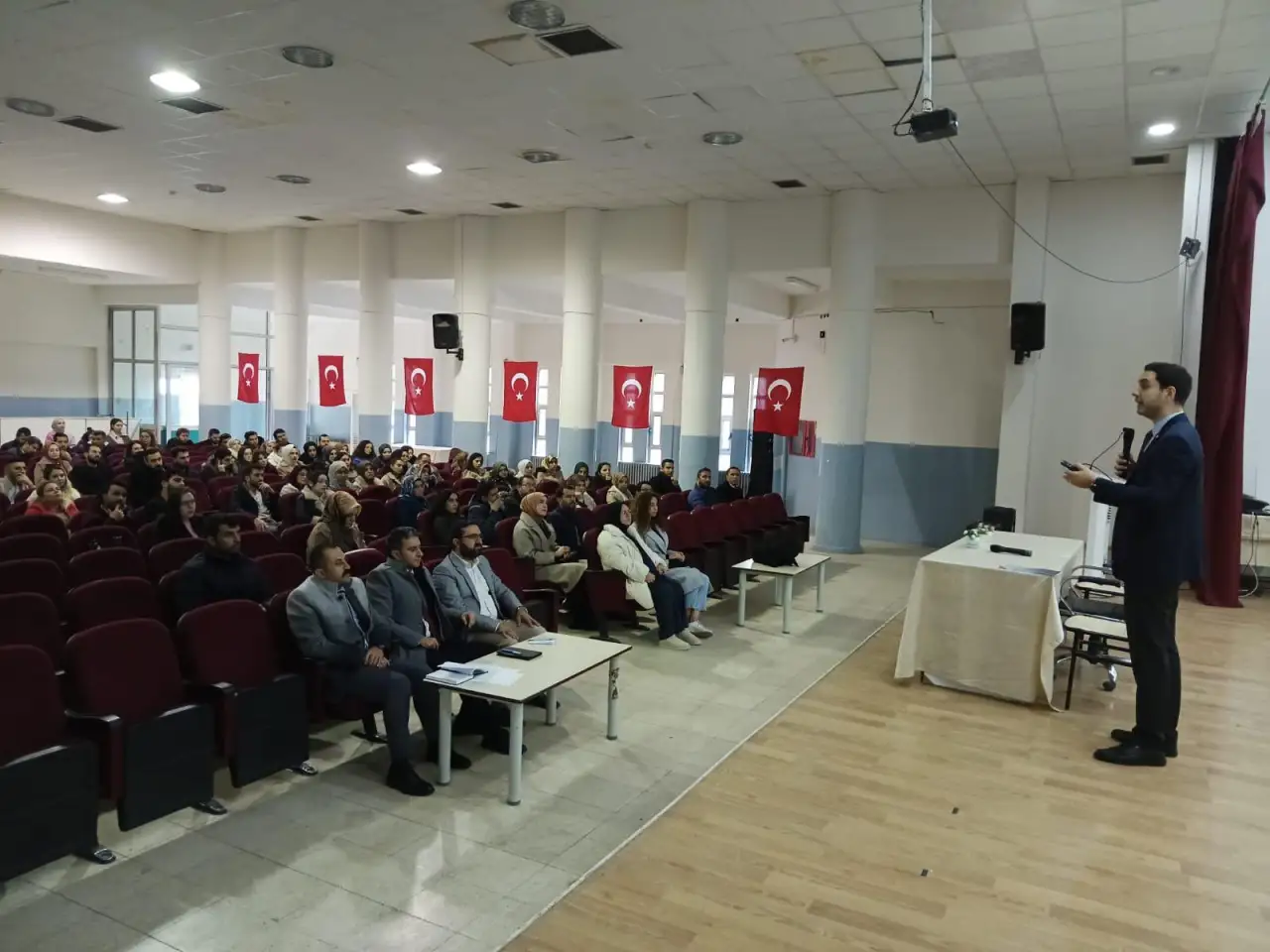 Siverek'te Rehber Öğretmenlere Yönelik Anlamlı Toplantı