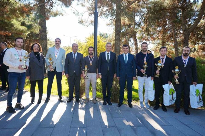 Dereceye Giren Öğretmenler Ödüllendirildi
