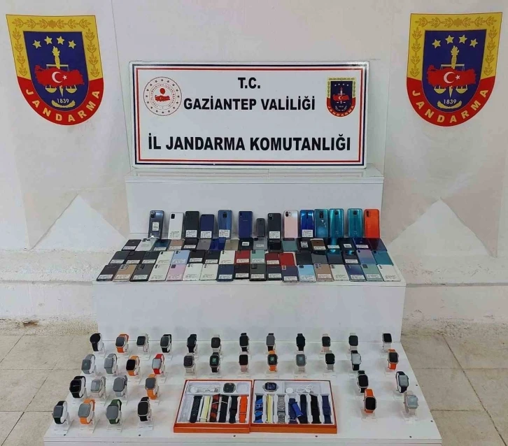 Gaziantep'te Büyük Operasyon: Jandarma Ekipleri 1 Milyon TL Değerinde Kaçak Malları Ele Geçirdi