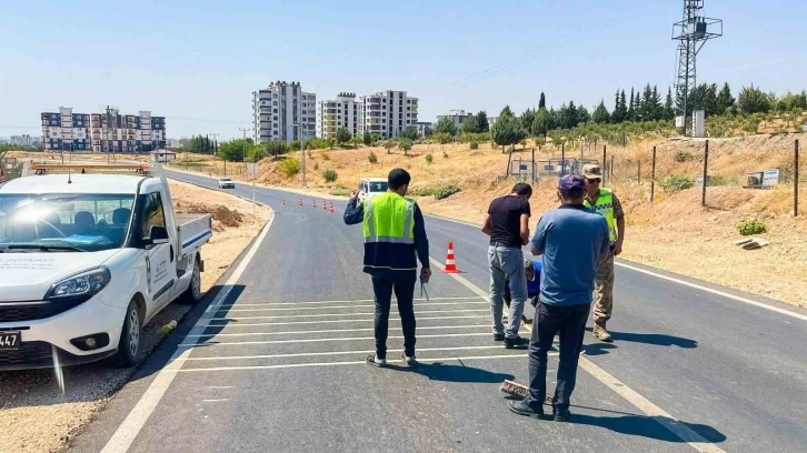Trafik Güvenliği İçin Deprem Sonrası Yol Çalışmaları Hız Kesmeden Devam Ediyor