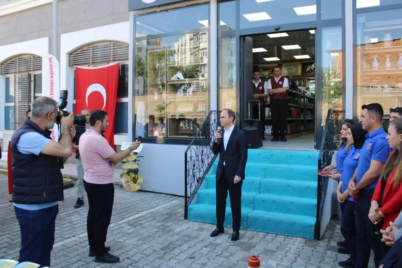 Siverek'te Umut Kapısı Aralandı: Mahkumların Emeği Toplumla Buluşuyor