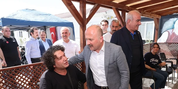 Engellilere Tekerlekli Sandalye Dağıtımı Yapıldı