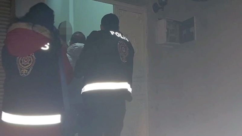 Dolandıran Şüpheli Dahil 47 Zanlı Yakalandı