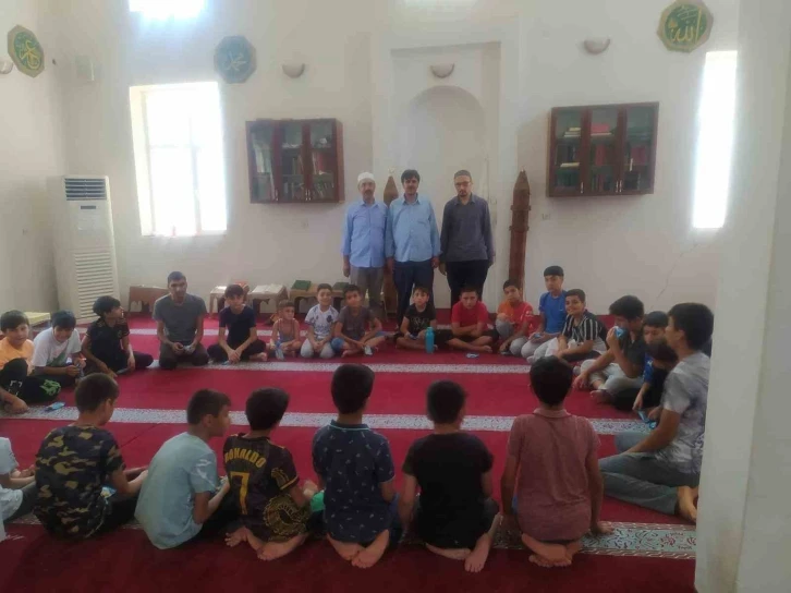 Bin 700 Öğrenci Kur’an-ı Kerim Öğreniyor