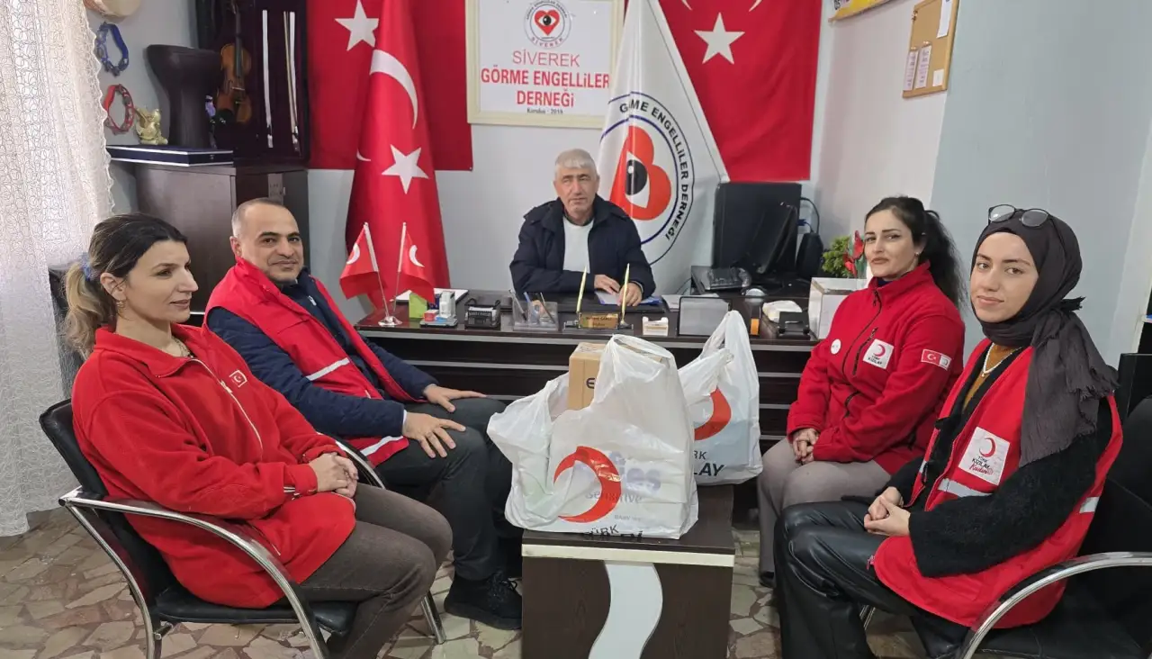 Kızılay’dan Engelsiz Adımlar: Siverek’te Beyaz Baston Farkındalığı Gönülleri Birleştirdi!