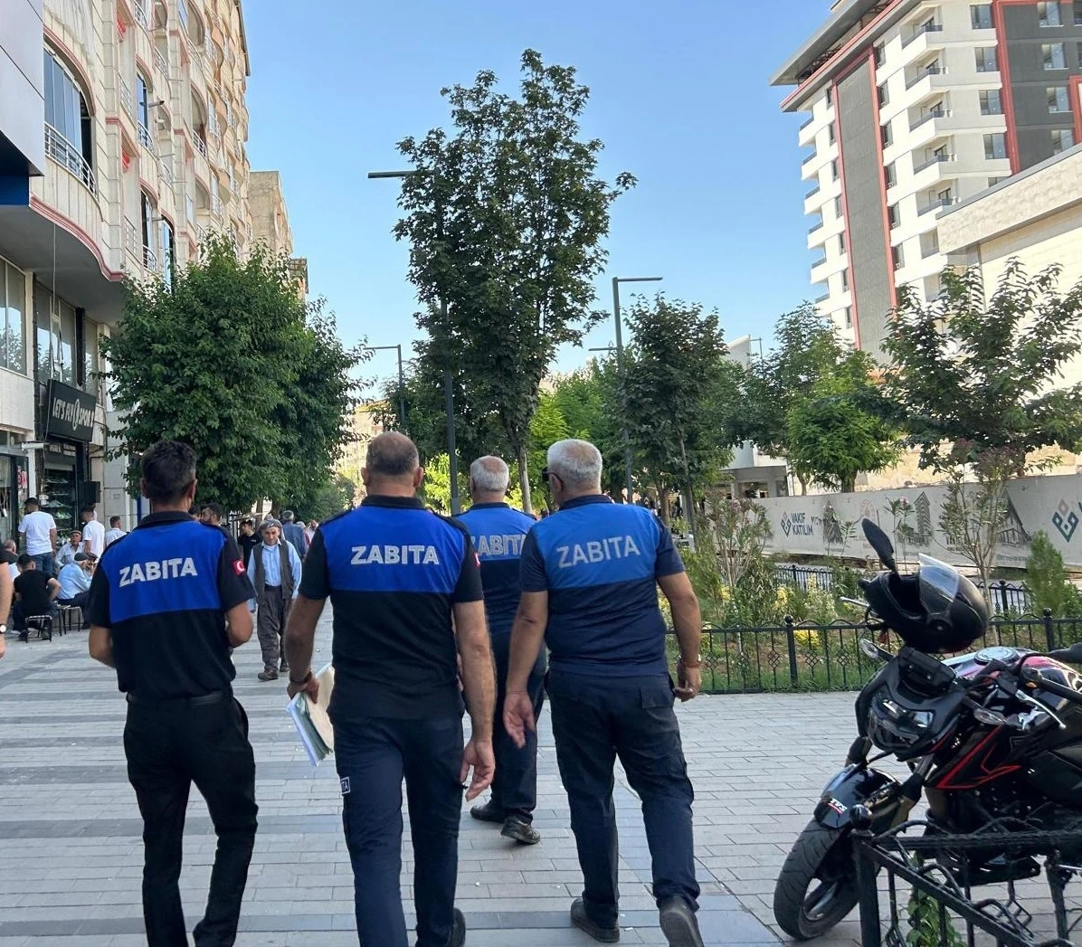 Kaldırım İşgaline Geçit Yok 38 İşletmeye Ceza Kesildi