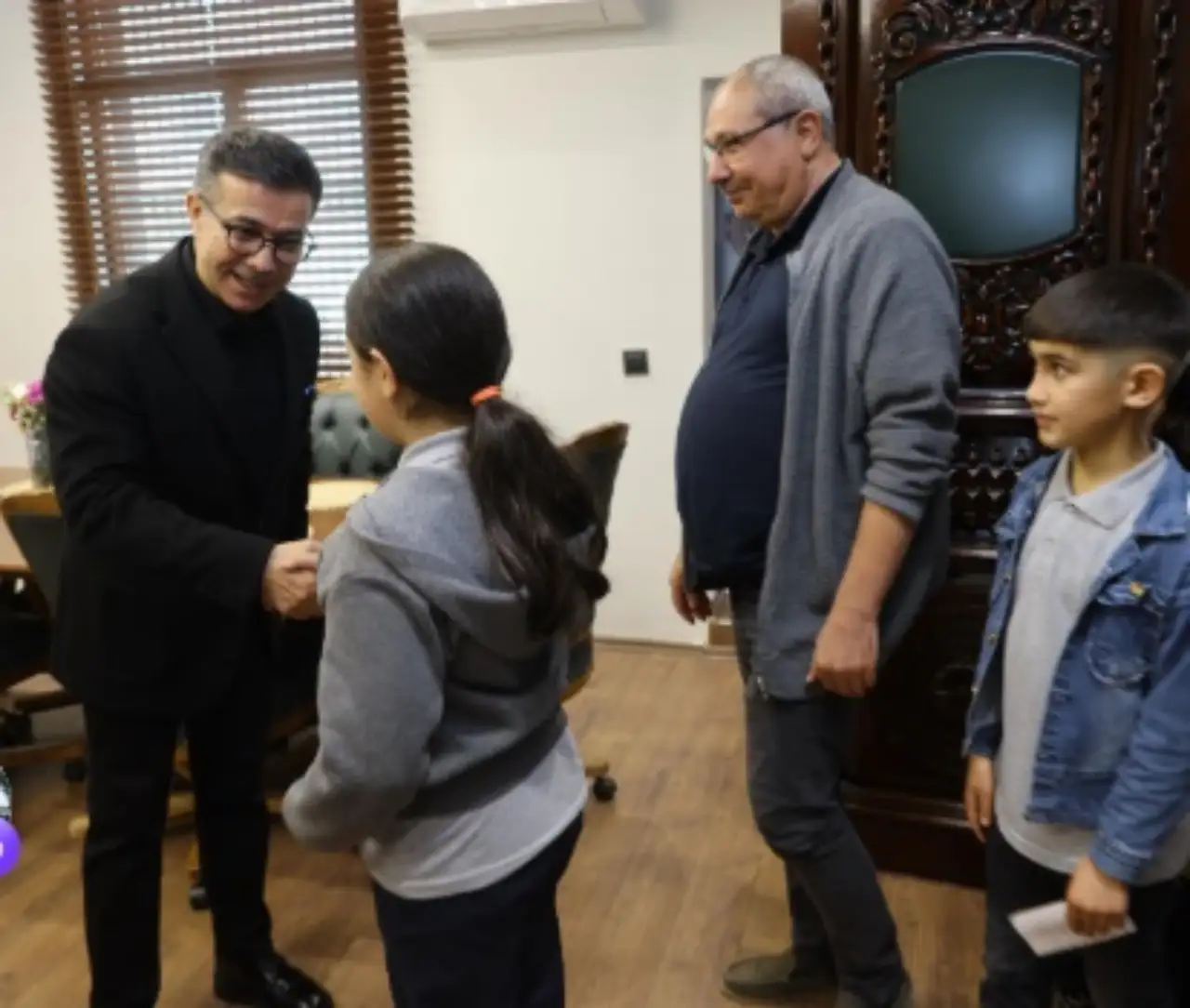 Siverek'in Geleceği Kitap Sayfalarında Yükseliyor: Başkan Bucak Genç Okurları Ağırladı