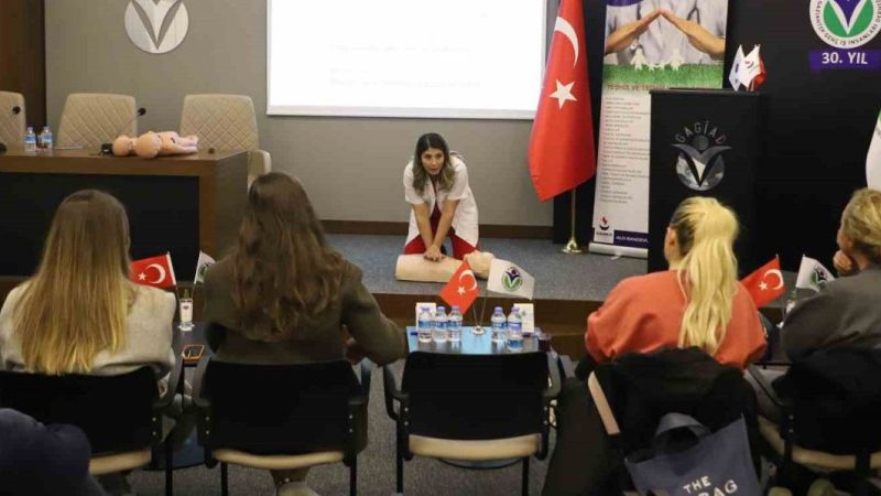 Genç İş İnsanlarına İlk Yardımın Püf Noktaları Anlatıldı