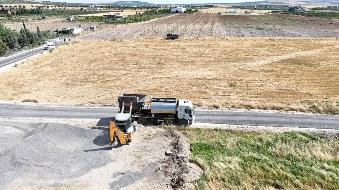 Şanlıurfa'nın Kırsal Mahallelere Toz Sorunu Tarihe Karıştı