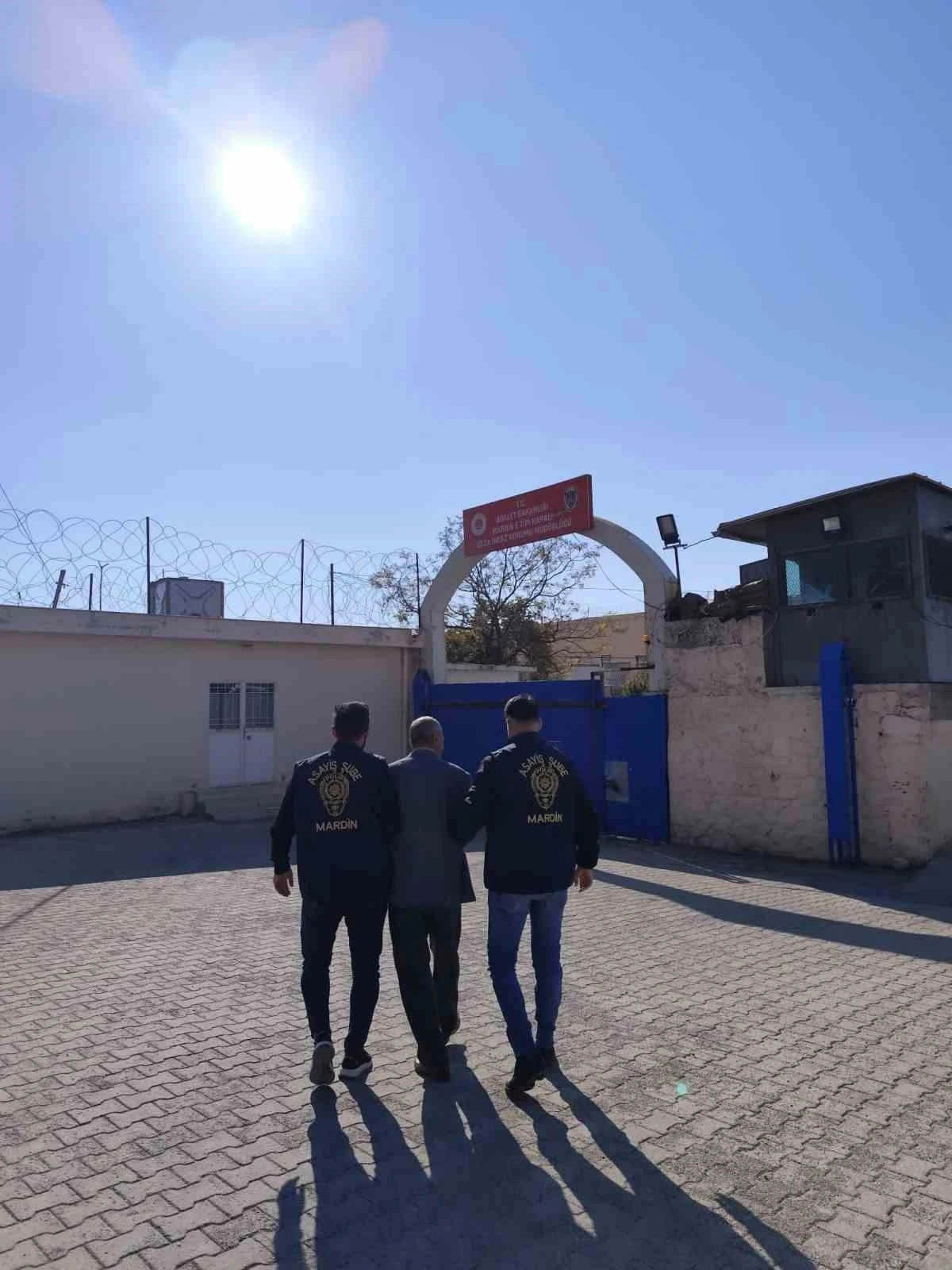 Firari 16 Suçlu Yakalanarak Tutuklandı