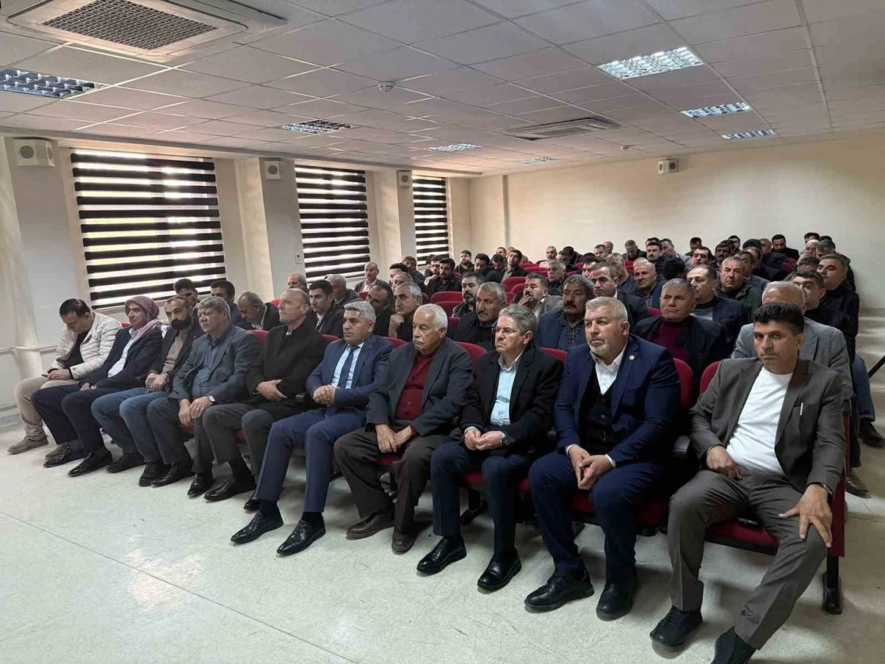 Çiftçilere ve Yatırımcılara Yönelik KKYDP Bilgilendirme Toplantısı Düzenlendi