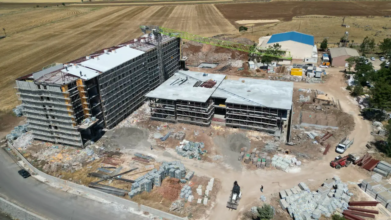 Siverek'e 500 Kişilik Öğrenci Yurdunda Geri Sayım Başladı