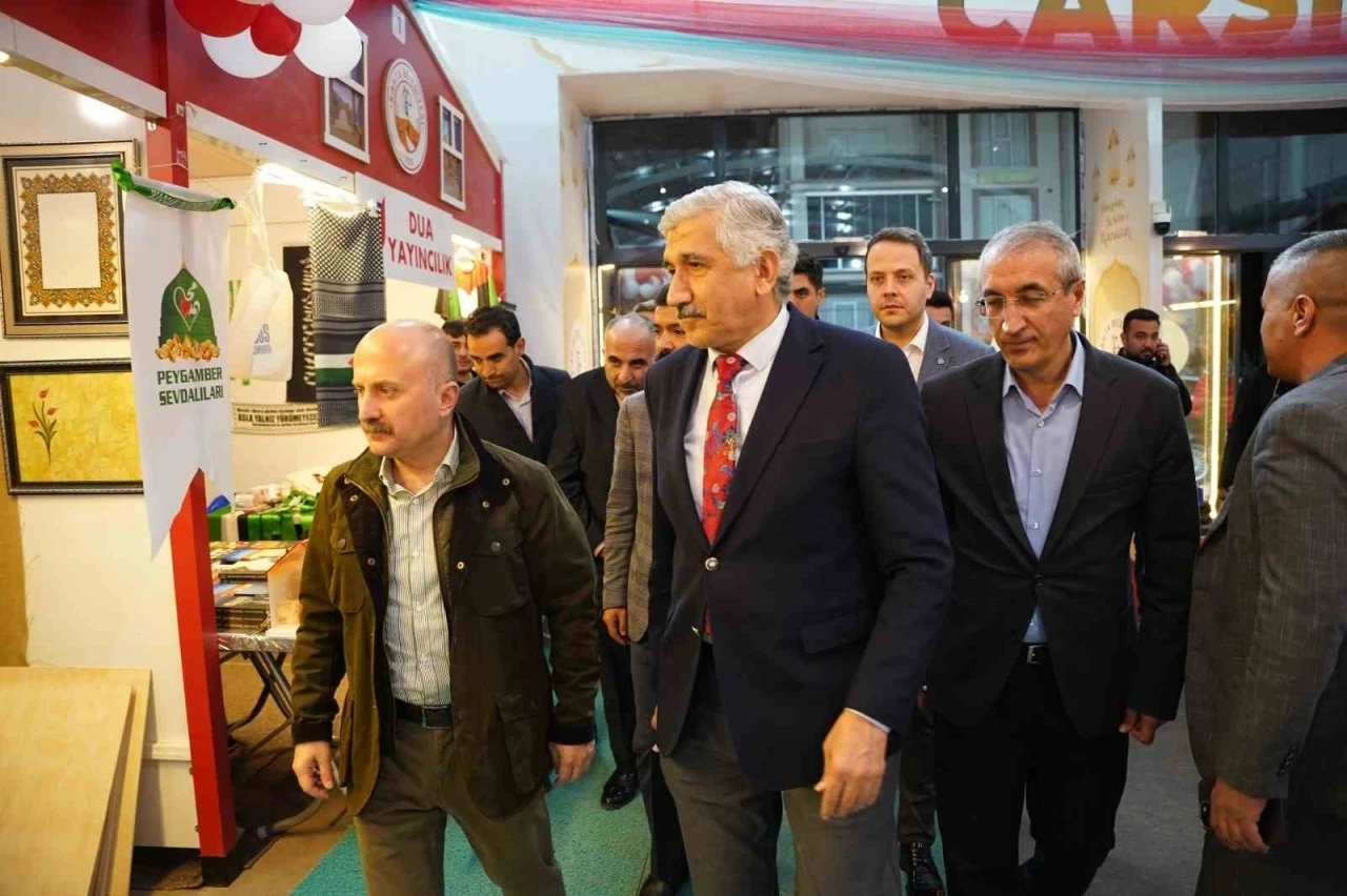Vali Osman Varol, Ramazan Çarşısı’nı Ziyaret Etti