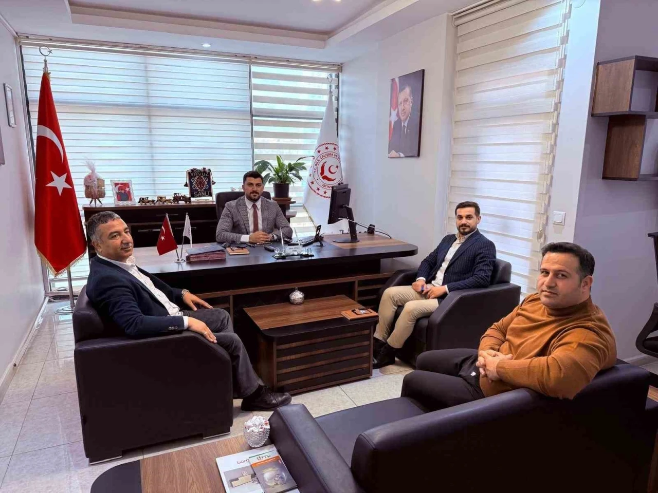 Sağlık-SenŞube Başkanı Anmal: "Aile Yılında sosyal hizmet çalışanlarının sorunlarının çözümünü bekliyoruz"