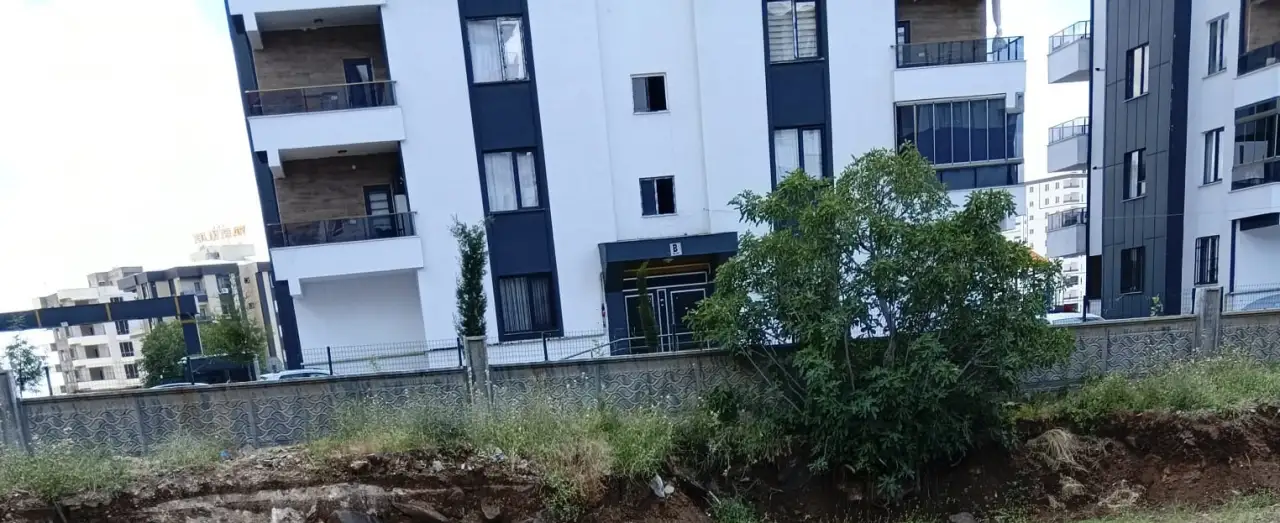 Siverek'te Yükselen Bir Hayır Eseri, Göklere Uzanmak İçin Destek Bekliyor