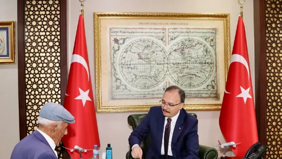 Kemal Kızılkaya, Veyselkarani'deki Tanıdığı Mirhan Sezgin'i Ağırladı
