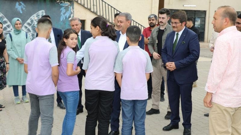 Öğrenciler Esnafa Emanet
