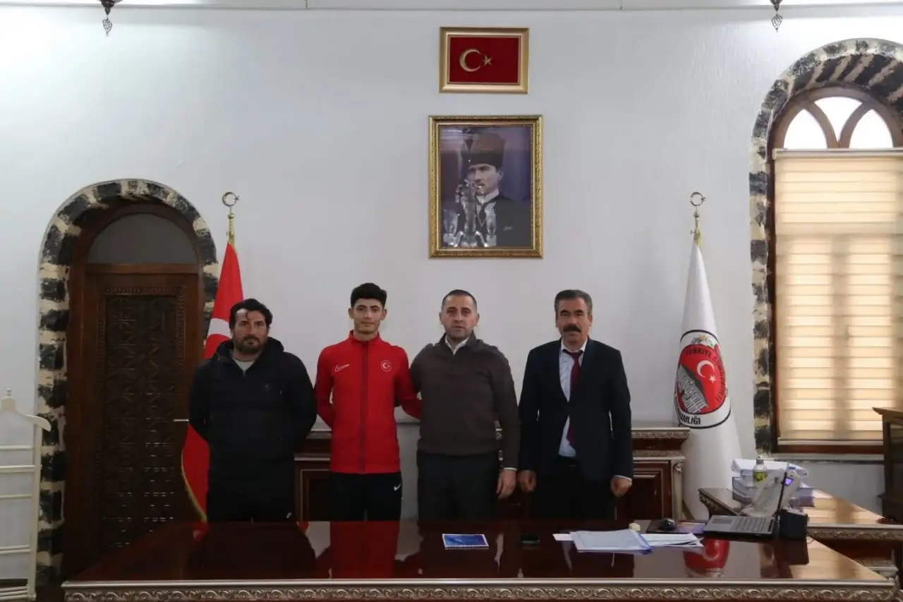 Milli Bisikletçiden Siverek Kaymakamı Aydemir’e Anlamlı Ziyaret