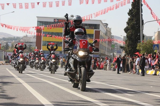 CUMHURİYETİN 100. YILI COŞKUYLA KUTLANDI