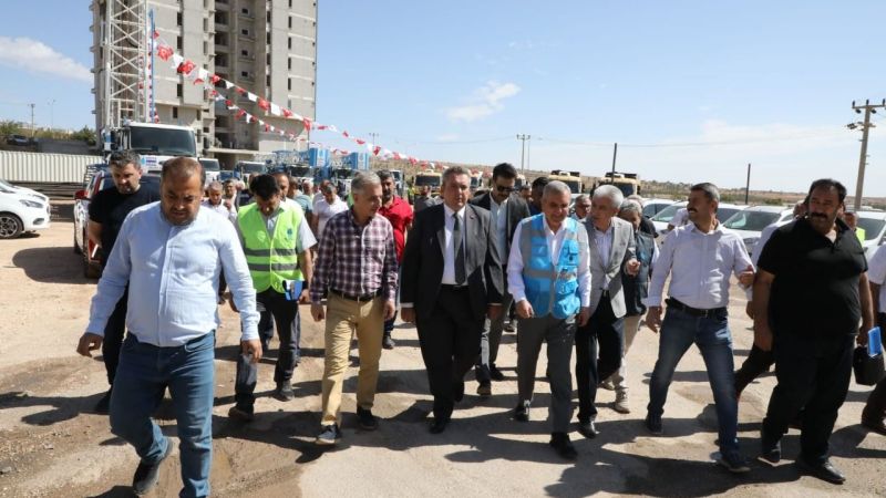 Şanlıurfa Büyükşehir Belediyesi Yeni Sondaj Makineleri ve Araçlarıyla Sahada Daha Güçlü