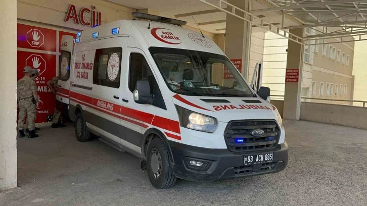 Tarım İşçilerini Taşıyan Kamyonet Devrildi