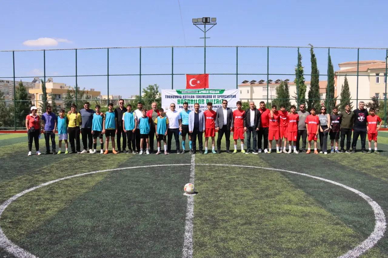 Şanlıurfa'da Genç Kramponlar Sahaya İndi: Bağımsızlık İçin Goller Atılacak
