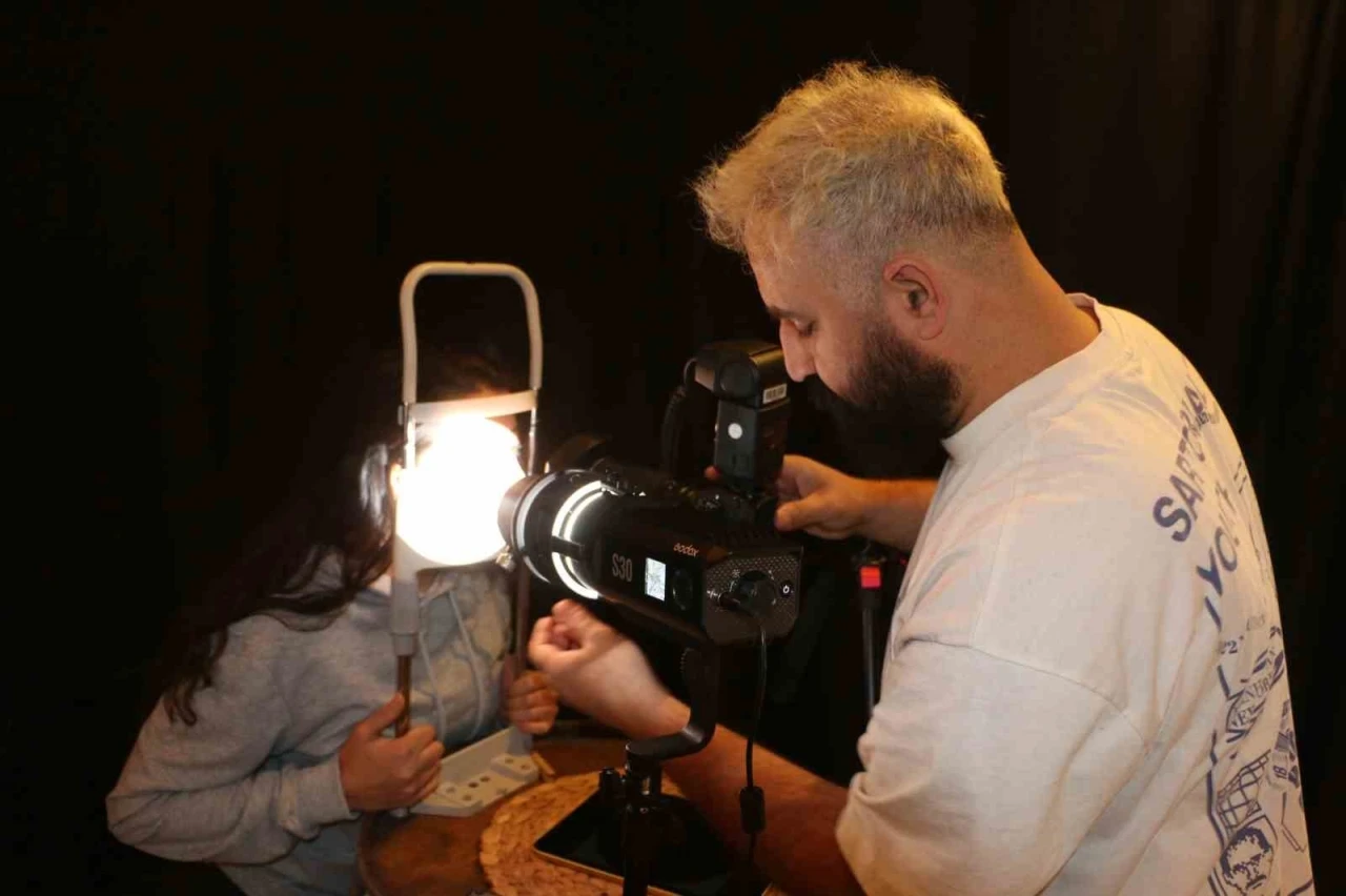 "Iris" Fotoğrafçılığıyla Gözler Sanata Dönüşüyor