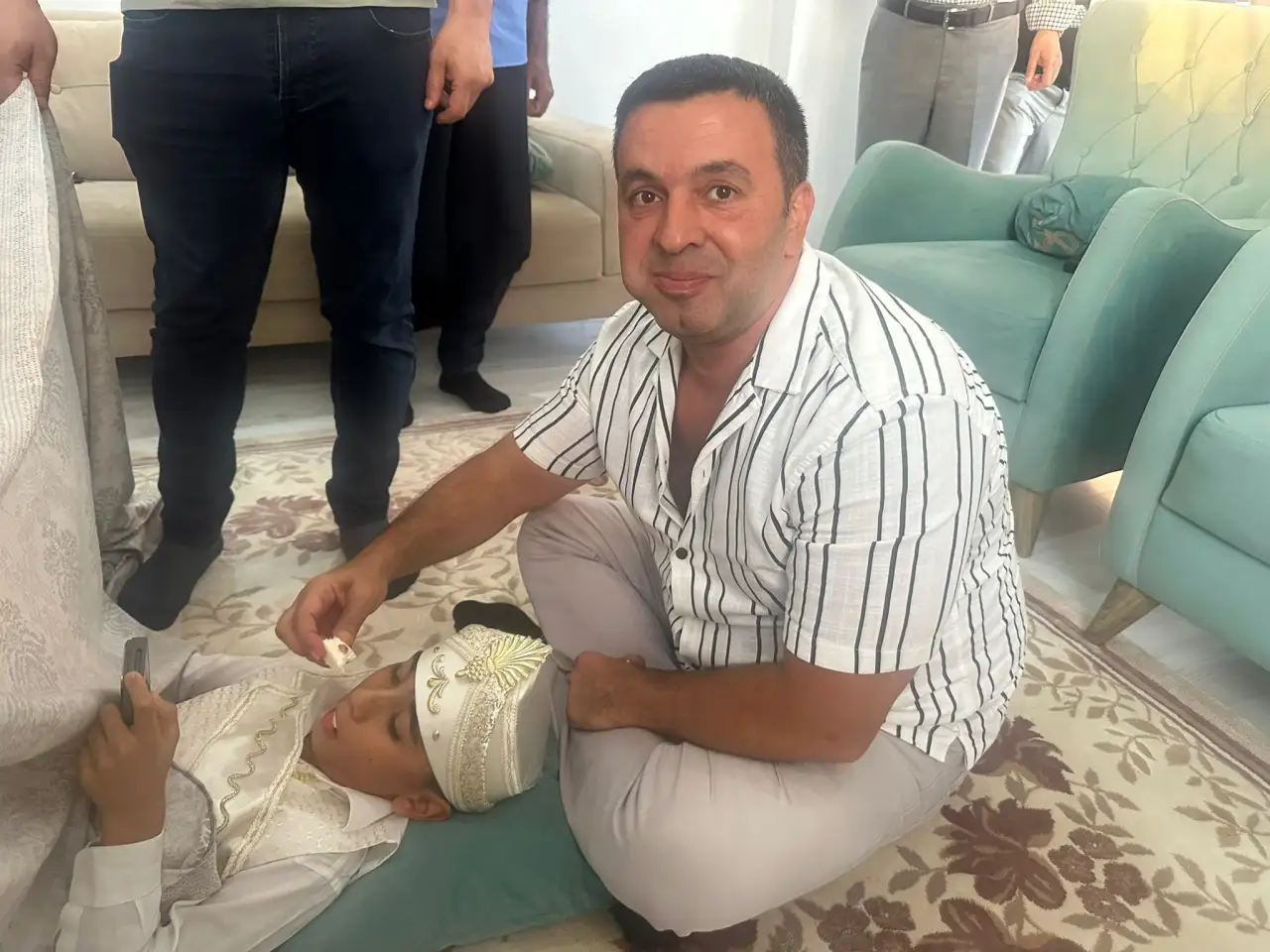Siverek’te Anlamlı Kirvelik: İlçe Emniyet Müdürü Zeydanlı, Ötlü Ailesinin Kirvesi Oldu