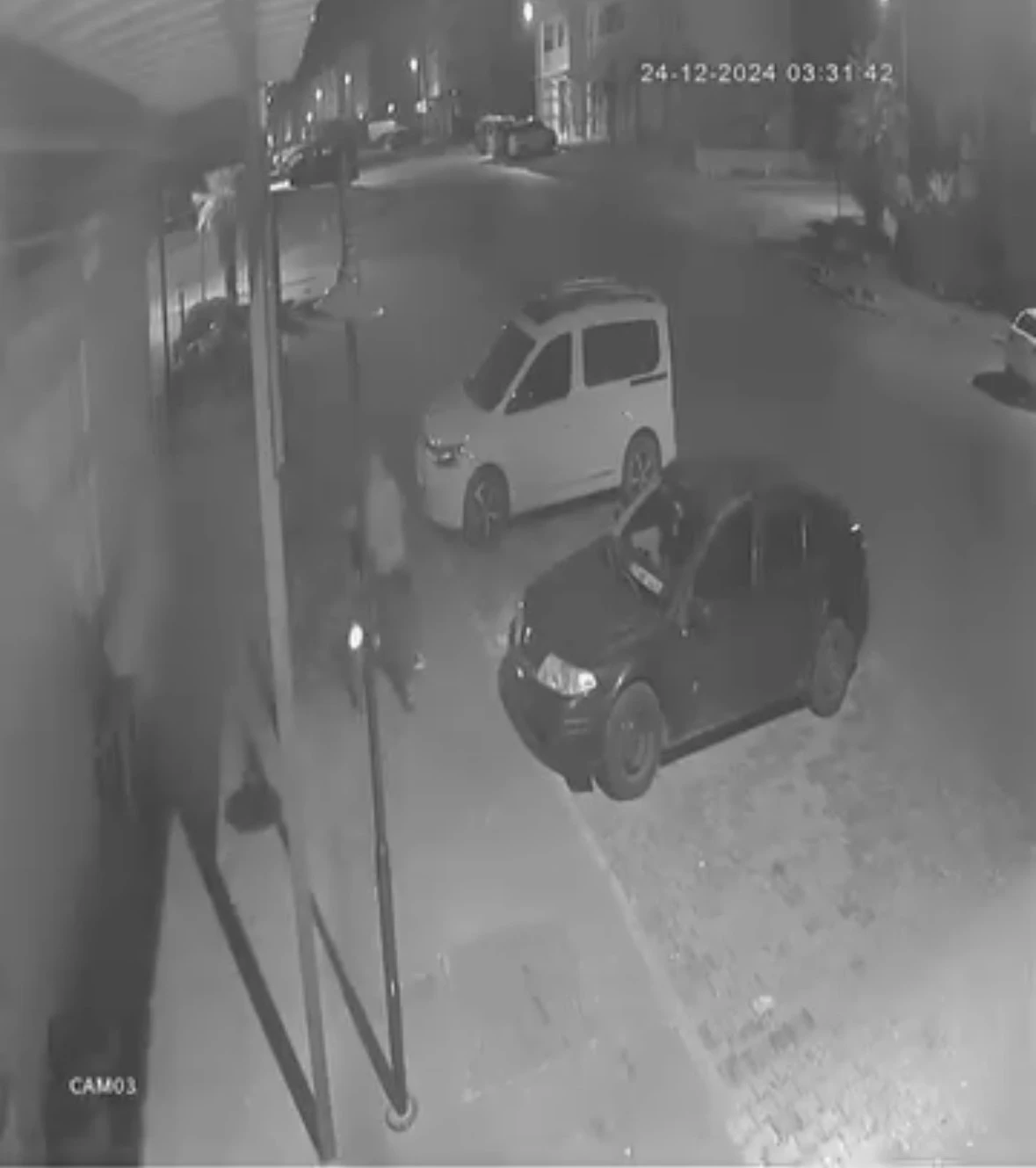 Motosiklet Hırsızlığı Güvenlik Kamerasına Yansıdı