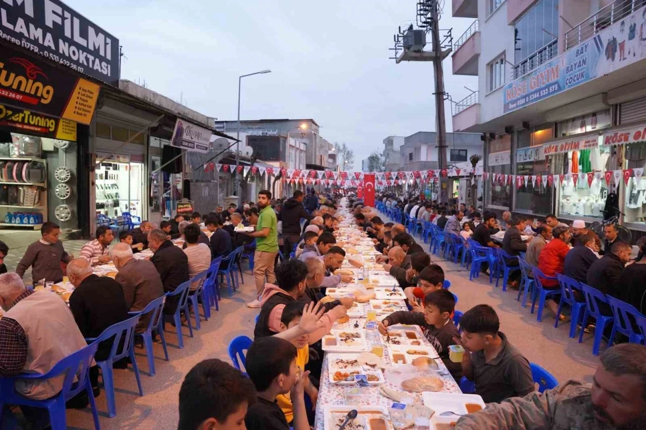 Ramazan'da "Gönül Sofrası" Kurdu