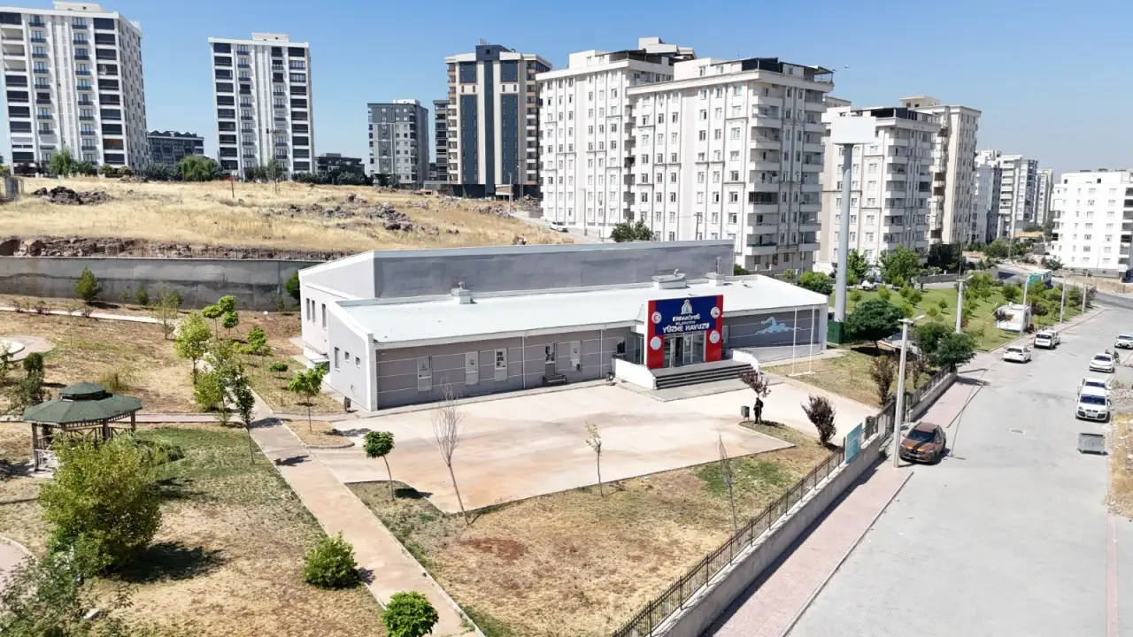 Yaz Tatilinde Yüzme Kurslarına Yoğun İlgi