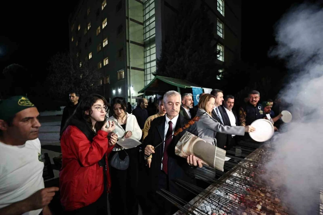 Öğrencilere Sahur İkramı