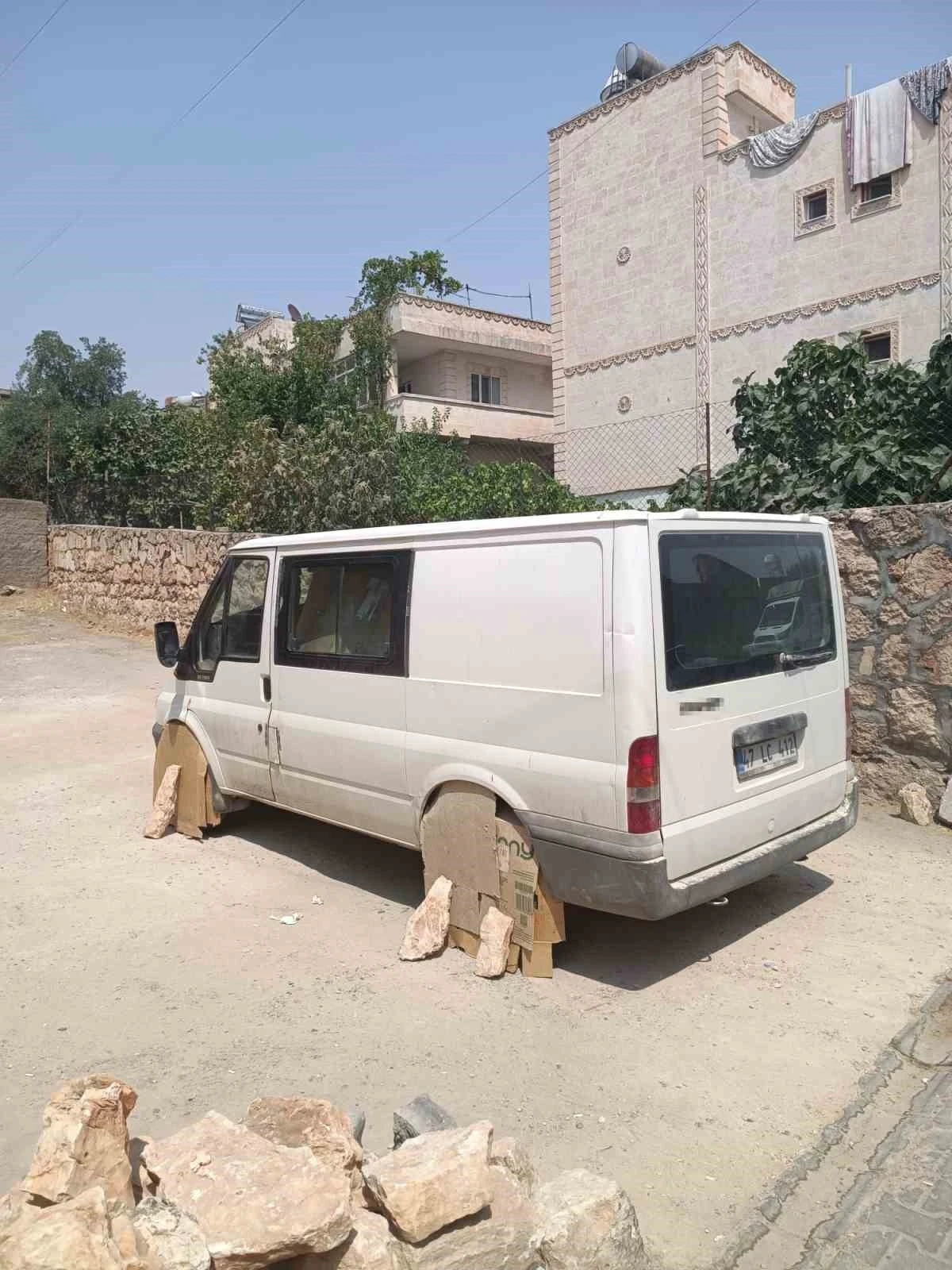 Mardin'de Kavurucu Sıcağa Karşı İlginç Önlem