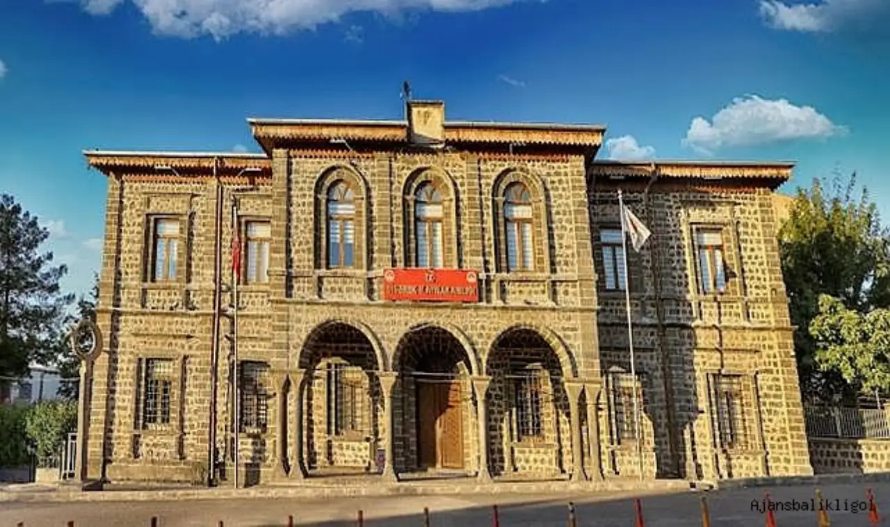 Siverek Kaymakamlığı’ndan Evsiz ve Kimsesiz Vatandaşlara Kış Boyu Barınma Desteği