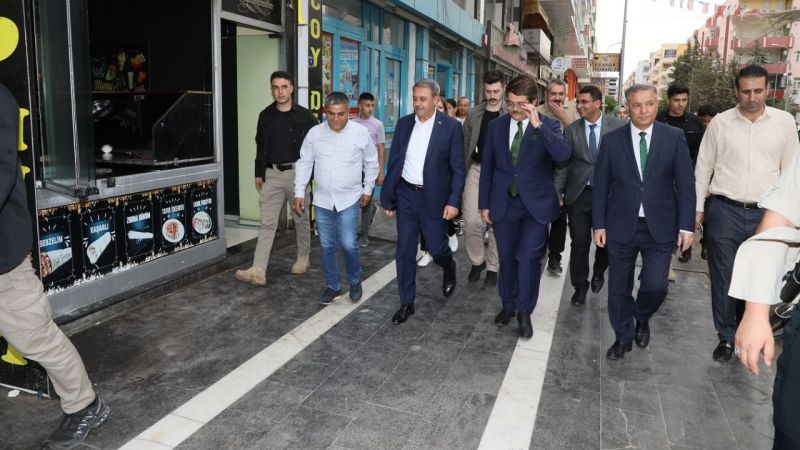 Öğrenciler Esnafa Emanet