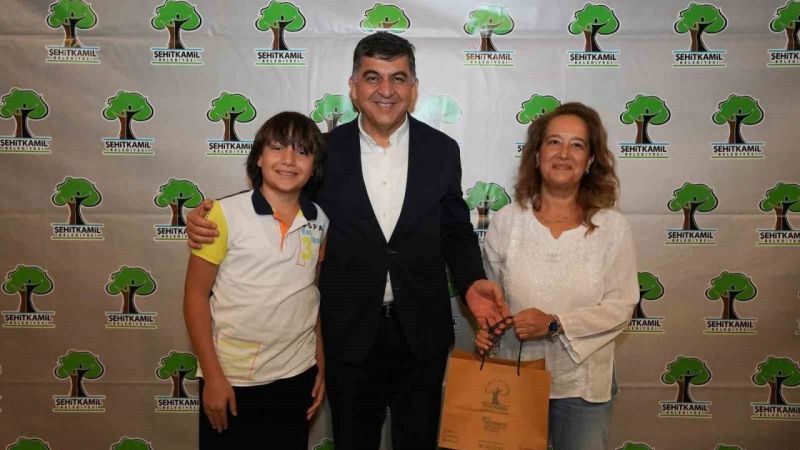 Fadıloğlu, Başarılı Öğrencileri Konuk Etti