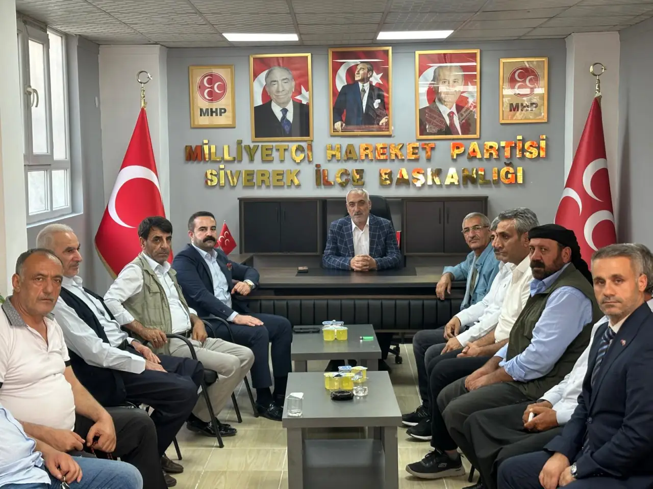 Hasan İzol’dan MHP İlçe Başkanı Mahmut Gülel’e Hayırlı Olsun Ziyareti