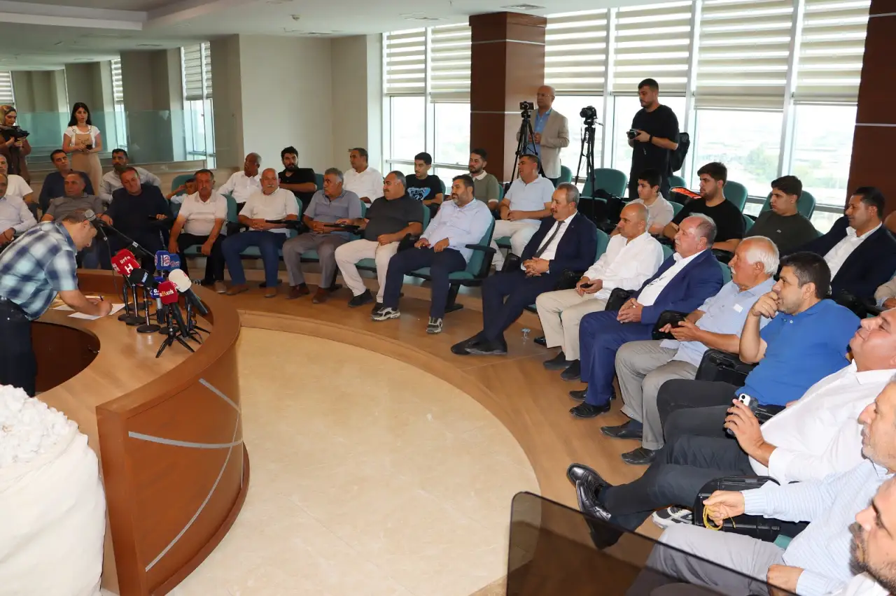 Şanlıurfa’da “Beyaz Altın” 1.250 TL’den Alıcı Buldu